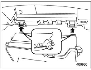 Replacing an air filter